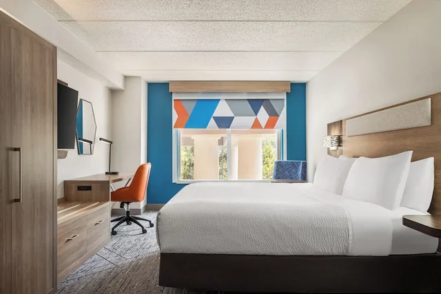 غرفة قياسية بسرير كينج، Holiday Inn Express Hotel And Suites Birmingham Irondale East 3/7