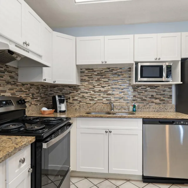 جناح بإطلالة على المرسى بغرفة نوم واحدة، Holiday Inn & Suites Clearwater Beach S-harbourside 7/7