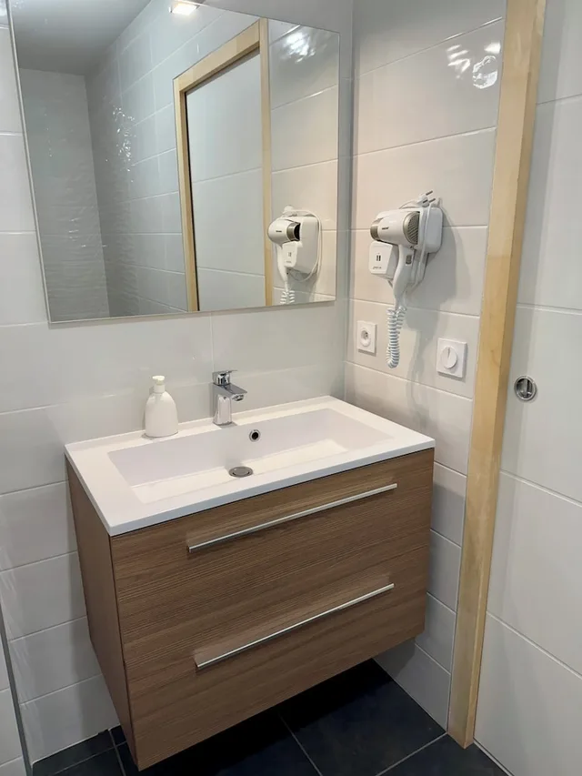 غرفة كومفورت بسرير كينج بحمام خاص لذوي الإعاقة، Chambres D hotes Gite Grange Debout 8/10