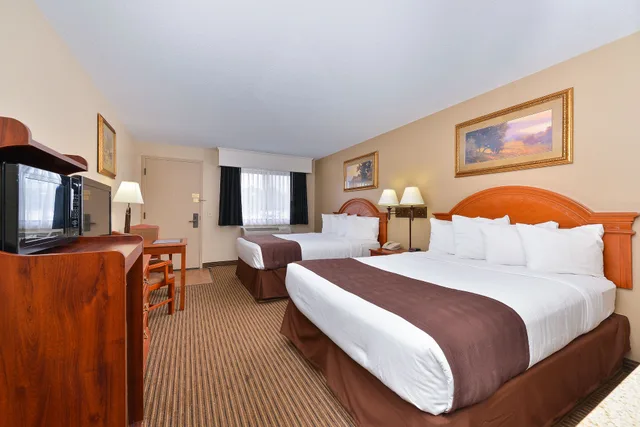Standard, 2 Queen Beds, Pool Side، Revel Hotel Minot, SureStay Collection by Best Western 3/10