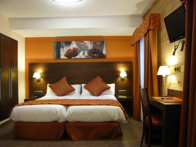 غرفة مفردة بسرير كينج، Solineu Hotel 1/3