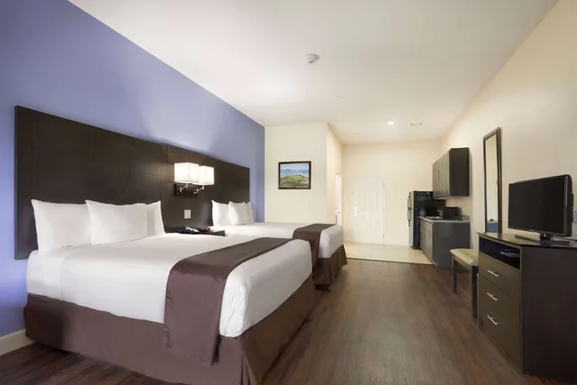 جناح استوديو بسريرين كوين، Days Inn & Suites By Wyndham Galveston West/Seawall 2/5