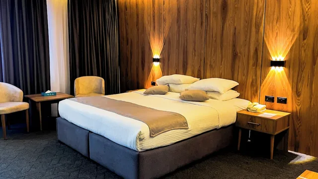 غرفة قياسية بسريرين منفصلين بإطلالة على المدينة بغرفة نوم واحدة، SANDY PALACE HOTEL 4/8