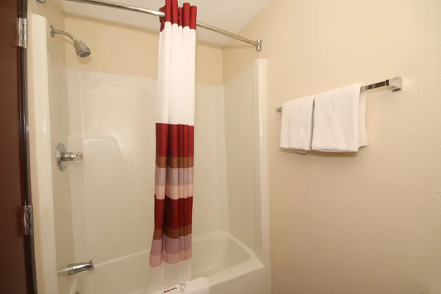 غرفة ديلوكس بسريرين كوين، Red Roof Inn Gaffney 4/4