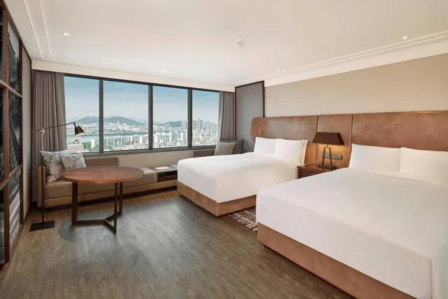 Guest Room, Deluxe, Executive, 2 Double Beds, City View, Jw Marriott Seoul 1/5