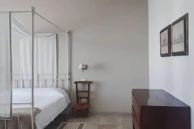 جناح جونيور بسرير كوين مع أريكة، Masseria Fontana Di Vite 2/6