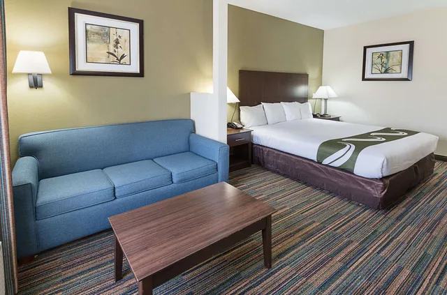جناح بسرير كينج، Quality Suites Temple I-35 2/3