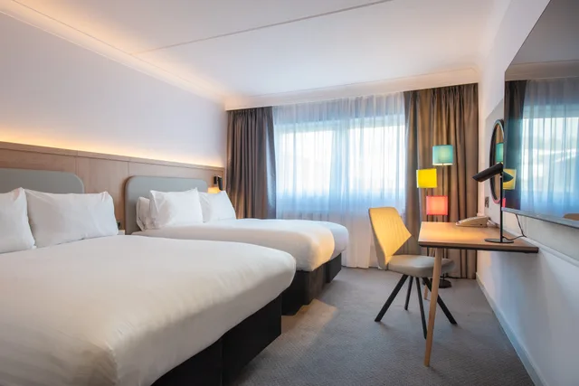 غرفة بسريرين مزدوجين، HOLIDAY INN EDINBURGH 1/4