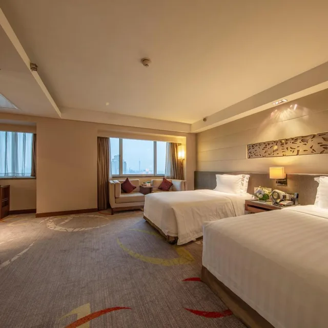 غرفة بريميوم بسرير فردي بإطلالة على المدينة، Crowne Plaza City Centre 4/9