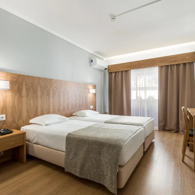 غرفة بسريرين منفصلين، Hotel Moinho de Vento 1/8