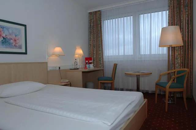 غرفة بسرير مزدوج، InterCityHotel Schwerin 8/10