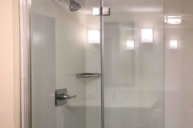جناح بسرير كينج، Sleep Inn & Suites Quebec City East 3/4