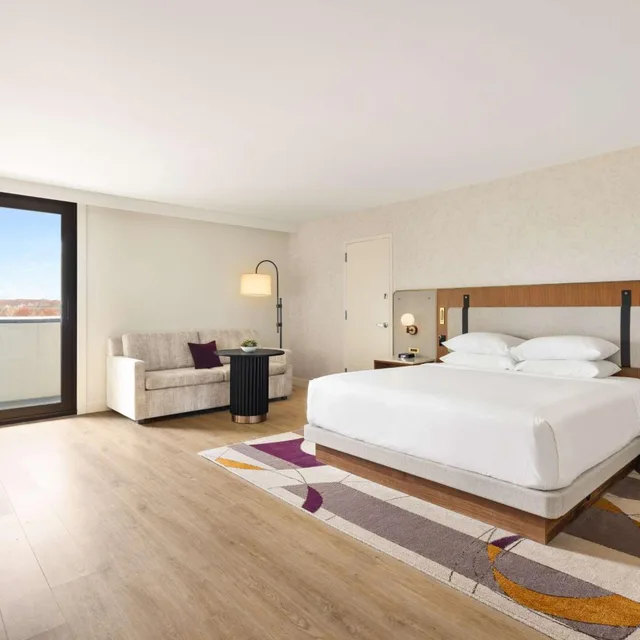 جناح تنفيذي، Hyatt Regency New Brunswick 2/4