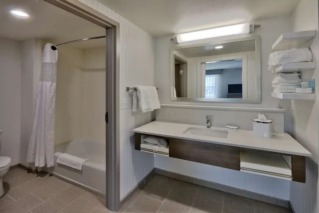 جناح استوديو بسريرين كوين، Hampton Inn and Suites Artesia 3/4