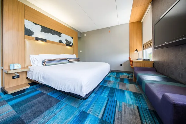 Aloft, King Bed، Aloft Nashville-Cool Springs 1/9