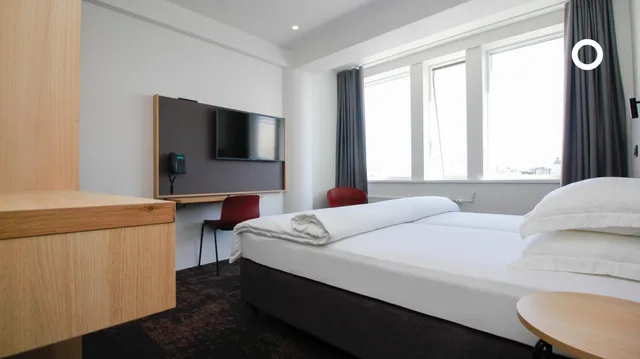 غرفة سوبيريور بسرير مزدوج، CenterHotel Plaza 2/5