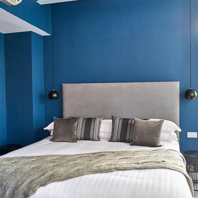 جناح، Abode Manchester 6/8