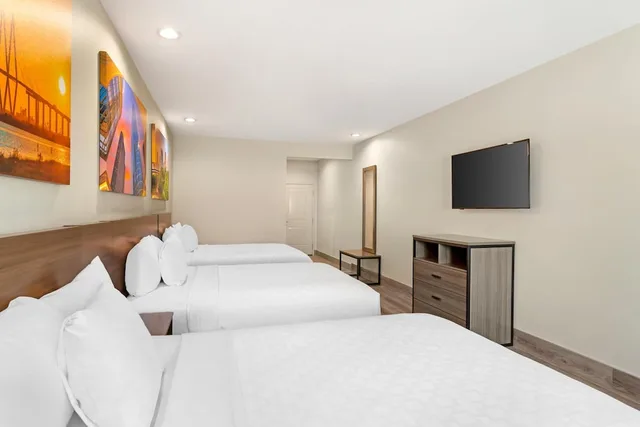 غرفة قياسية بسريرين كوين، Clarion Pointe Spring - Houston North 3/5