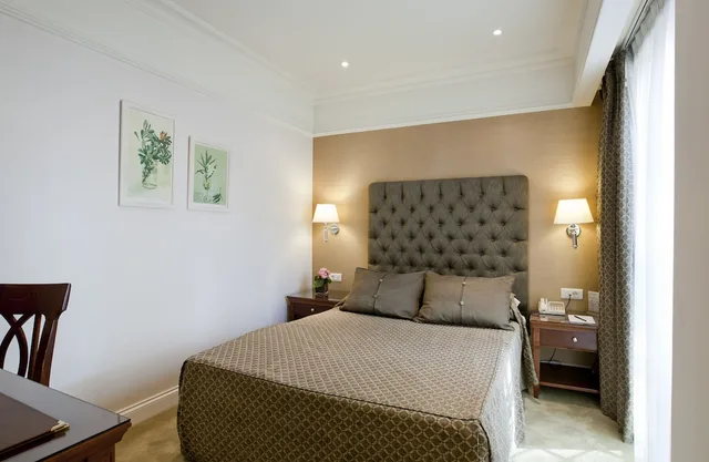 غرفة اقتصادية بسرير مزدوج، Hera Hotel 1/3