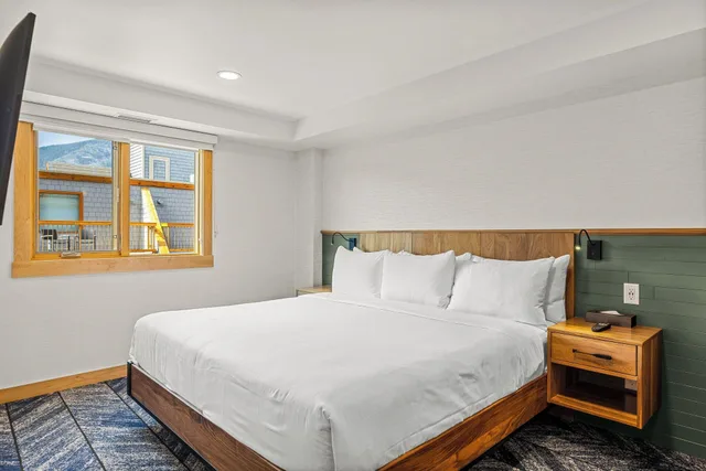 شقة سكنية بسرير كينج وسرير كوين وسرير بطابقين، Hotel Canoe & Suites 1/10