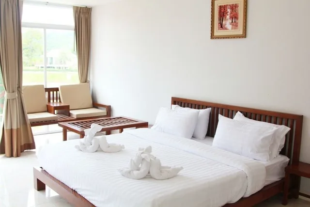 غرفة بإطلالة على البحيرة، Thongsathit Hill Resort Khao Yai 2/3