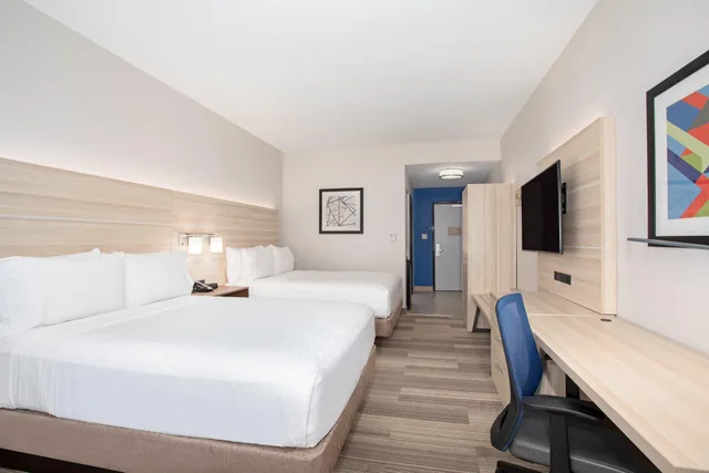 غرفة بسرير كوين لذوي الإعاقة، Holiday Inn Express & Suites Phoenix - Glendale Sports Dist 2/2