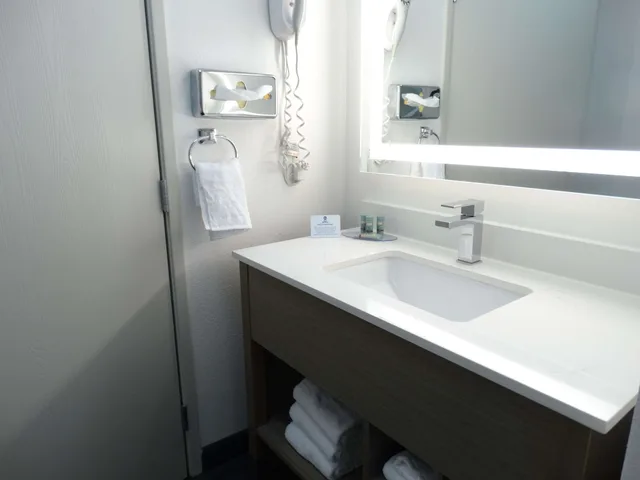 غرفة قياسية بسرير كينج، Best Western Grants Inn 8/8