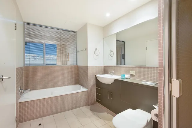 شقة بإطلالة على المدينة بغرفتي نوم، Grand Apartments 6/9