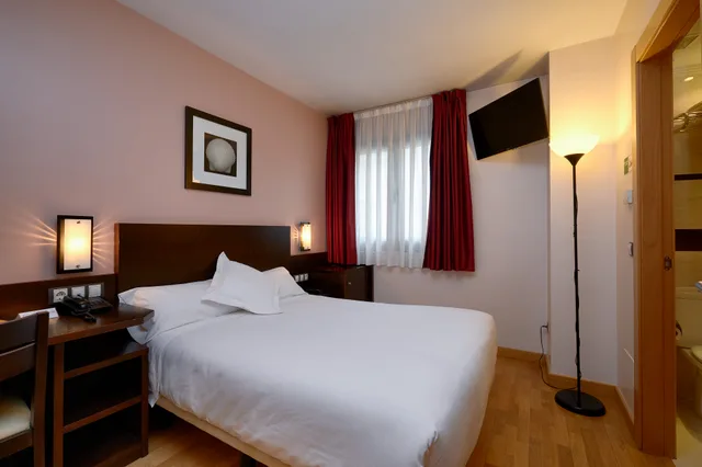 غرفة قياسية مفردة، Castro Real Hotel 2/3