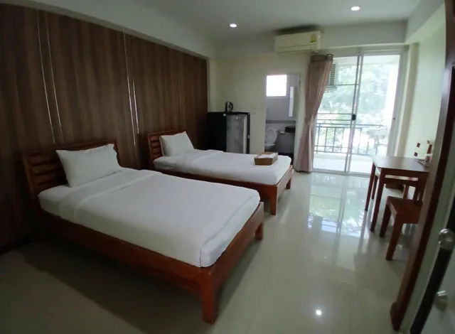 غرفة قياسية بسريرين منفصلين، Grand Lopburi Hotel 1/8