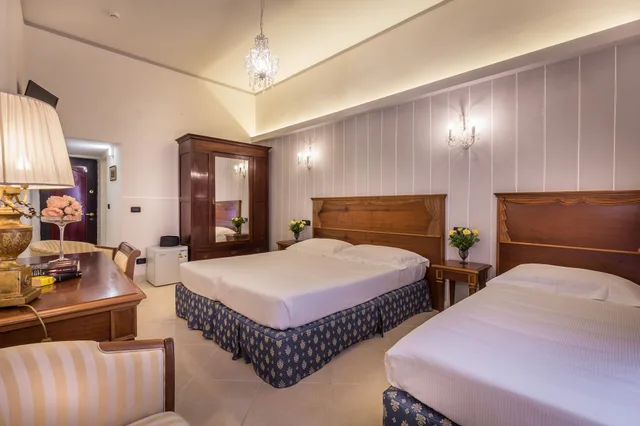 غرفة قياسية ثلاثية بسرير مزدوج وسرير فردي بغرفة نوم واحدة، Hotel Veneto 9/10