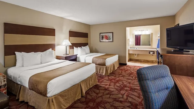 Standard, 2 Queen Beds, Courtyard View, Large, Best Western Pine Springs Inn 3/10