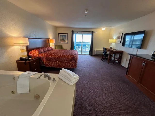 غرفة ديلوكس بسرير كينج، Bayview Inn 3/6