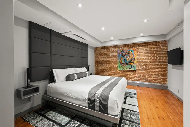 4 Bedrooms, Premium, Suite, 2 King Beds, 2 Queen Beds, Sofa, Pool Access، The Natchez Vacation Rentals 1/10