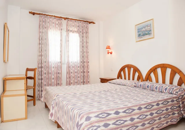 1 Bedroom, Apartment, Single Bed, Apartamentos Sol Romantica by DOT Suites 1/2