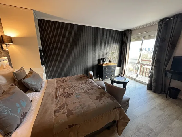 غرفة كومفورت بسريرين منفصلين، Hotel Le Trophee 1/10