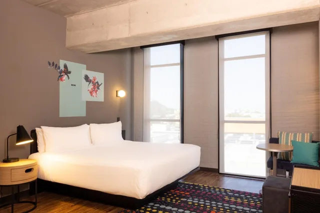 Aloft, Guest Room, King Bed، Aloft Guadalajara Sur 3/10