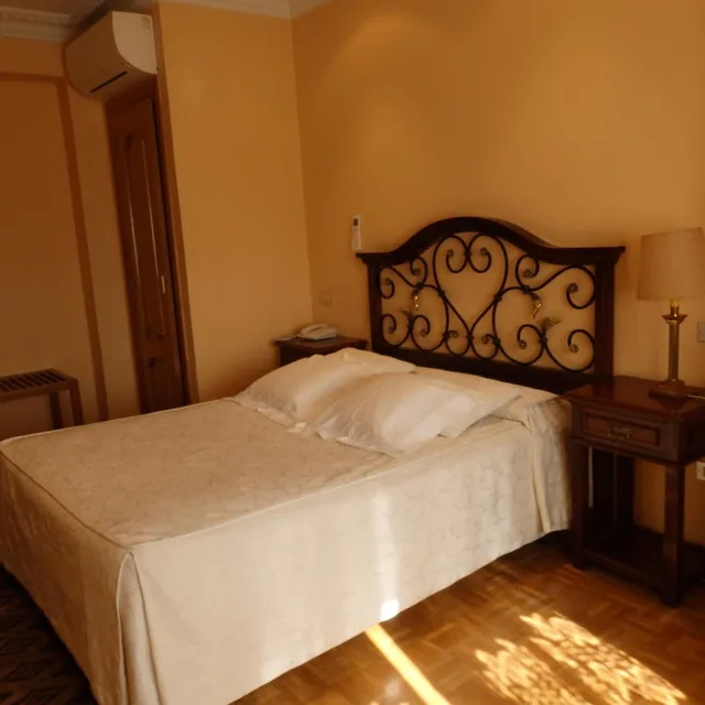 غرفة بسرير مزدوج، Aranda 4/10
