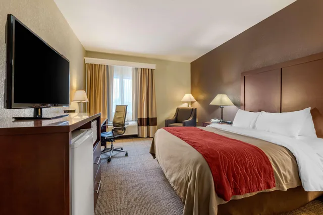 غرفة بسرير كوين، Comfort Inn Warren I-69 2/5