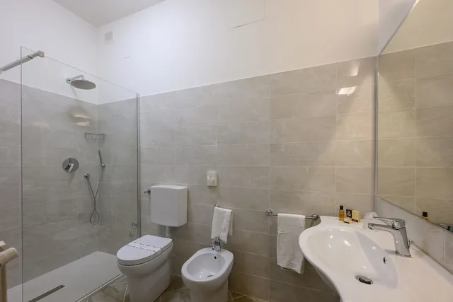 غرفة مفردة، Albergo Reggio 11/12