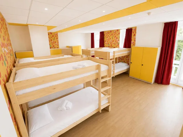 Mixed Dorm, 10 Beds، B&B HOME Brides-les-Bains Les 3 Vallees 1/5