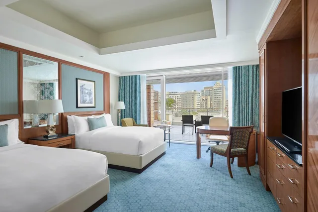غرفة ديلوكس رباعية للمدخنين، The Nile Ritz-Carlton, Cairo 1/4