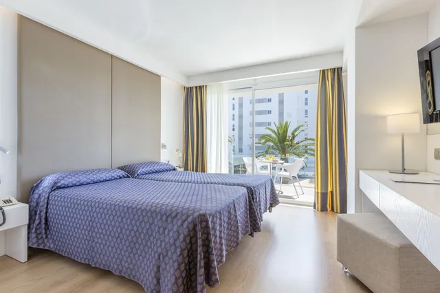 Room, Double Bed, Pool View, Hipotels Don Juan 4/10
