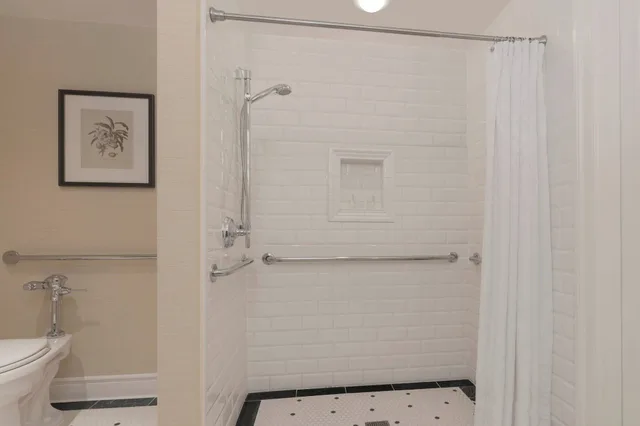 Studio, 2 Queen Beds, Sofa, Accessible, The Raphael Hotel Autograph Collection 3/3