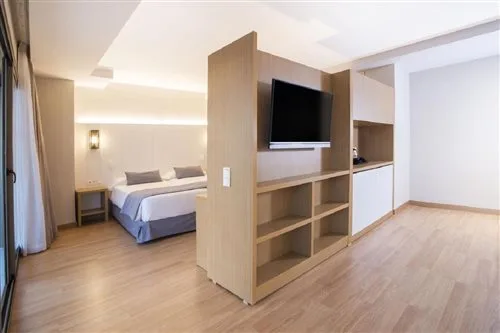 Junior Suite, Sea View, Estival Torrequebrada 2/3