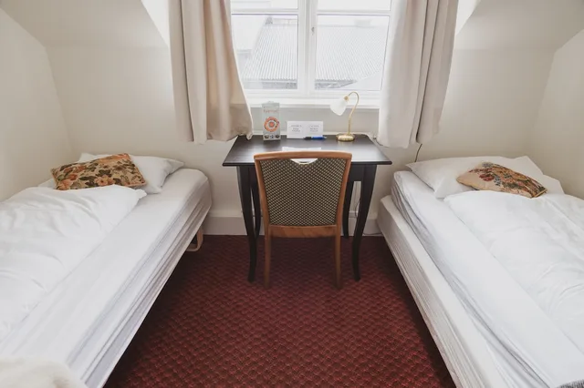Room, Double Bed, Shared Bathroom, Hotel Framtid 1/2