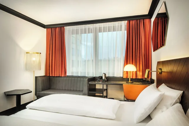 غرفة حصرية بسرير مزدوج، Vienna House by Wyndham Diplomat Prague 1/4