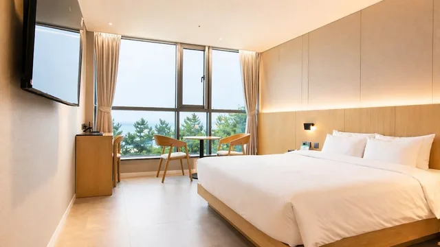 غرفة سوبيريور بسرير مزدوج بإطلالة على البحر، Hotel Laon 2/10