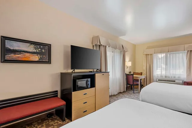 Room, 2 Queen Beds, Best Western Plus Kootenai River Inn Casino & Spa 3/4