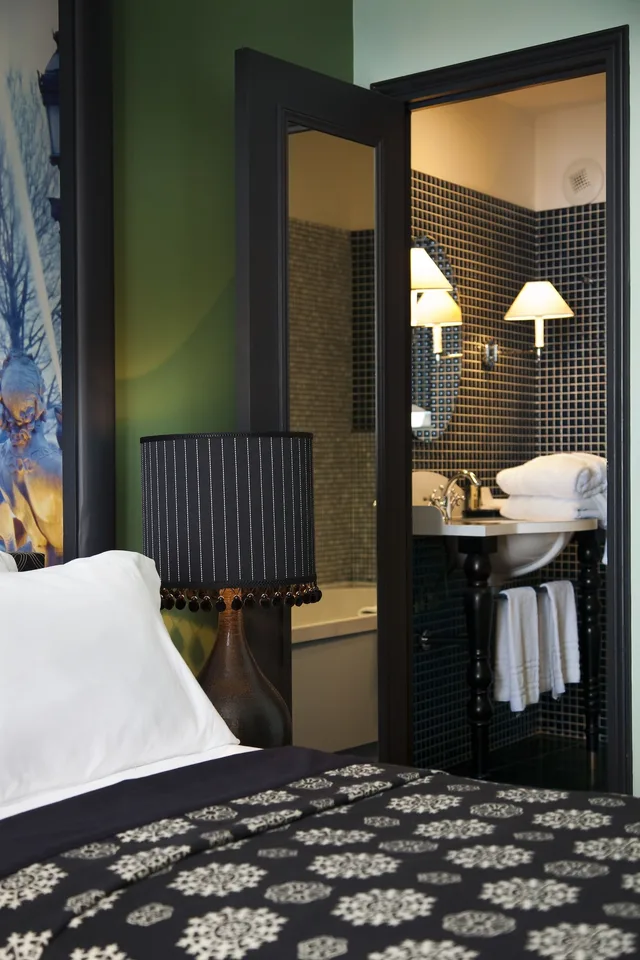 غرفة سوبيريور بسرير كينج، Hotel Fontaines Du Luxembourg 3/4